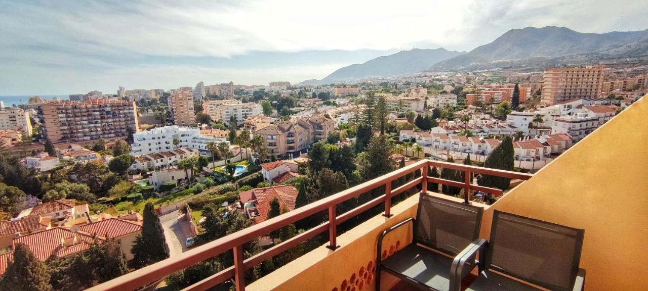 Апартаменты Apartamento Con Vistas Al Mar En Puerto Marina Торремолинос Экстерьер фото